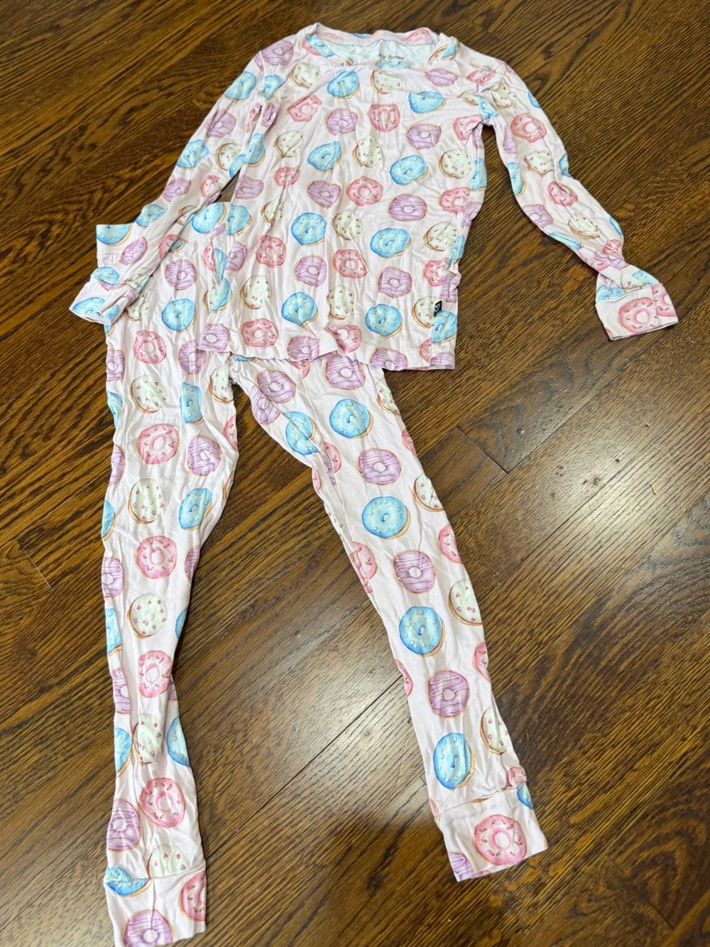 Lev Baby girls toddler Kids Pink Donut Print Pajama Set, size 4T